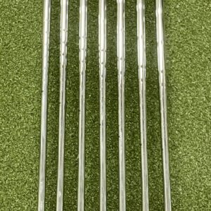 Used RH TaylorMade SpeedBlade Irons 4-PW 85g Regular Flex Steel Golf Club Set
