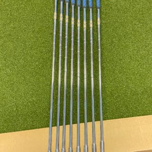 Used Right Handed Lynx Parallax Irons 4-PW,SW  Ladies Flex Steel Golf Club Set