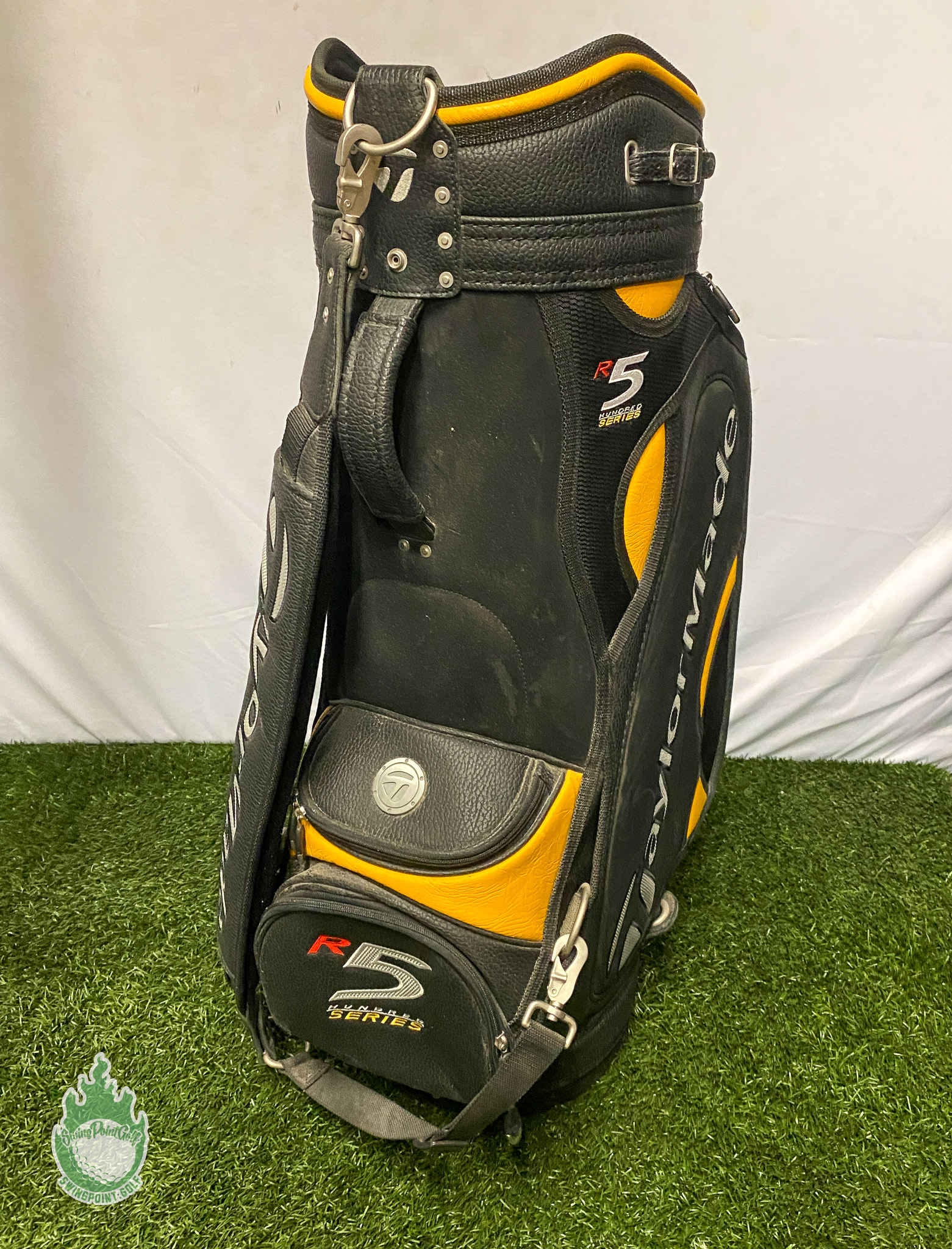 Five Retro-Style Golf Bags That Recapture the Game's Roots – Robb