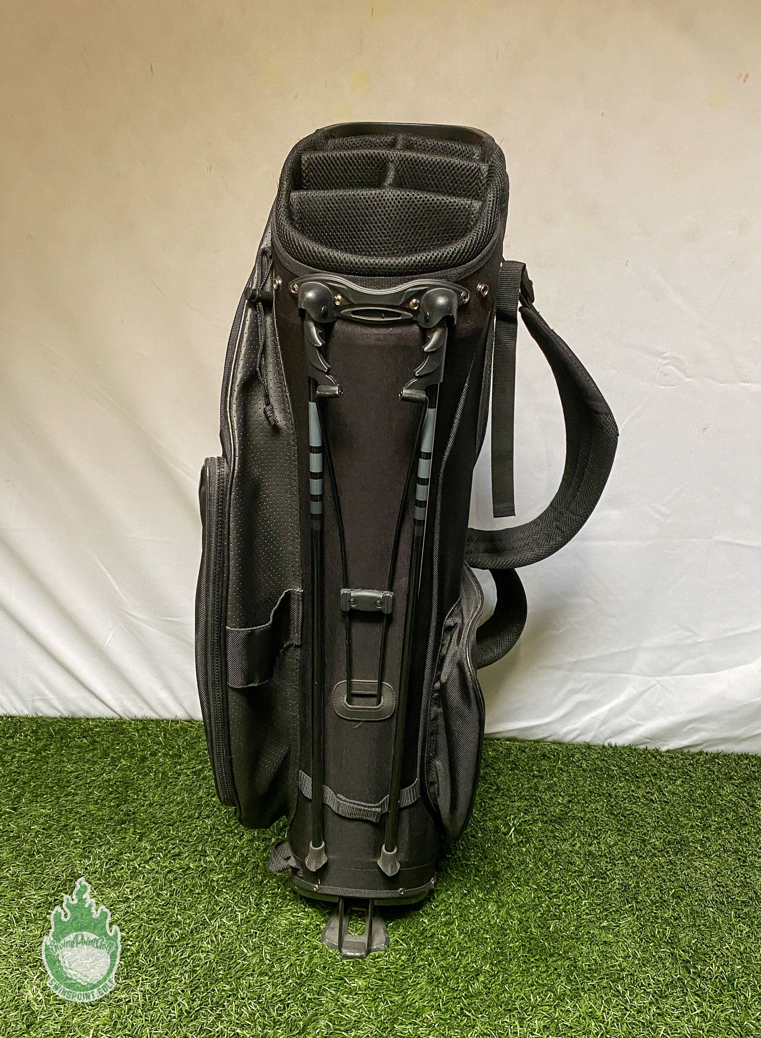 Used Travis Mathew Golf Stand Bag Embroidered 6-way 7 Pockets No Rainhood ·  SwingPoint Golf®