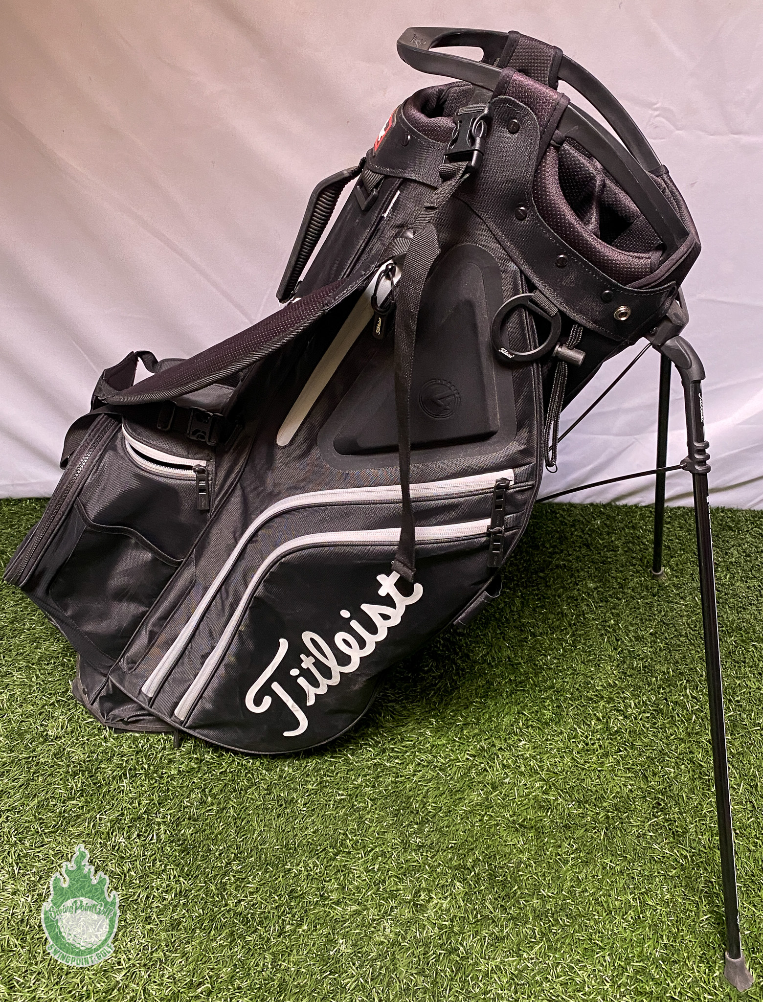 Peerless Golf Carry Bag, Black Nylon & Brown Leather, 14 Way Divider  Used